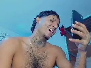 Play the complete movie named Gay sex chat with Mathius_Latin