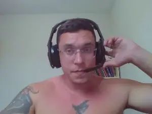 Play the HD scene titled Gay sex chat with NerdeTatuado