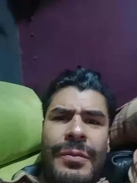 Watch this complete movie of Gay sex chat with Chenier93