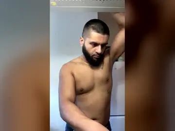 Watch the complete clip called Gay sex chat with ali0303033