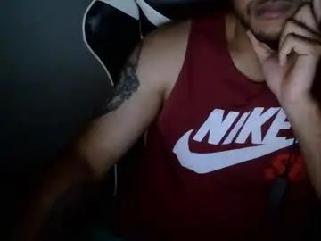 Stream the uncensored scene of Gay sex chat with paulovzin