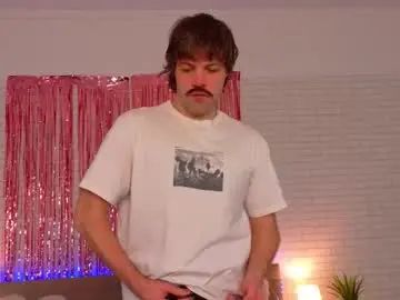 Watch complete scene of Gay sex chat with robertnexonn