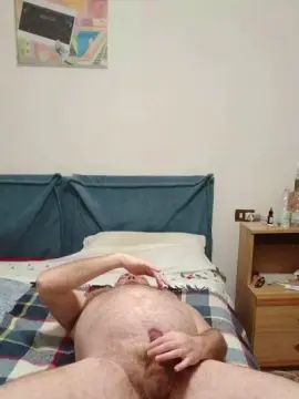 Play this full scene of Gay sex chat with pintavampiro