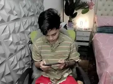 Watch this complete scene titled Gay sex chat with donromano_