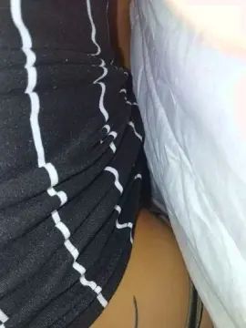 Watch the hardcore video named Gay sex chat with valen_xxx4