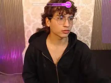 Watch the full clip called Gay sex chat with justin_tay1