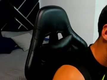 View this hardcore video named Gay sex chat with leo_carter1