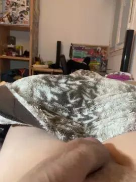 Play the uncut clip called Gay sex chat with roro205
