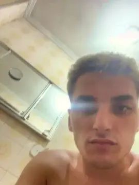 Watch this full movie titled Gay sex chat with Litlleboyeus