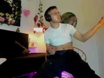 View the hardcore scene of Gay sex chat with cronos_latin