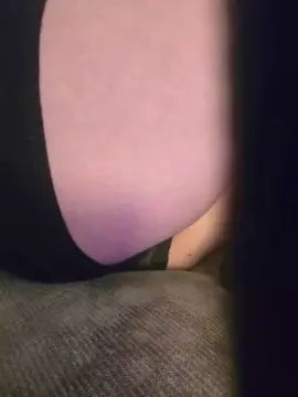 Play this uncut movie called Gay sex chat with Grxxvy2wild