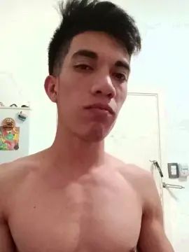 Watch this complete video of Gay sex chat with ariiel5