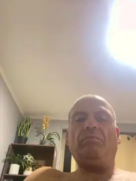 Watch complete video of Gay sex chat with Candadito007