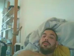 Play the complete clip of Gay sex chat with sinosdejan2