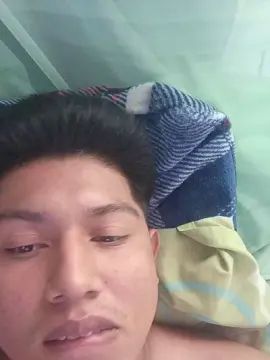 View the uncut video called Gay sex chat with Francaliente69
