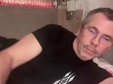 View HD movie titled Gay sex chat with julian_and_serena