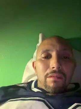 Watch this complete clip called Gay sex chat with R1ch1rich
