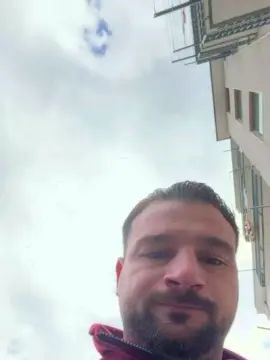Enjoy watching the complete scene called Gay sex chat with Gian9708