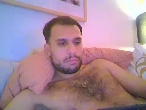 View complete scene titled Gay sex chat with hungausjake