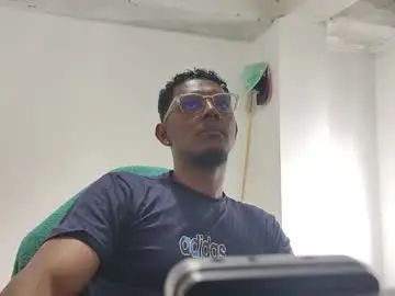 Watch full video of Gay sex chat with romeos_desire