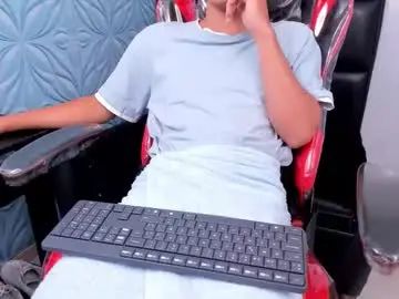 View this HD clip of Gay sex chat with bruce20_