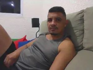 Stream this hardcore scene of Gay sex chat with safado2002
