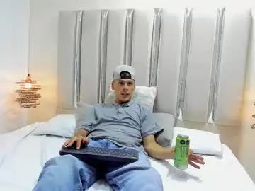 View complete scene named Gay sex chat with ethan_wolfe