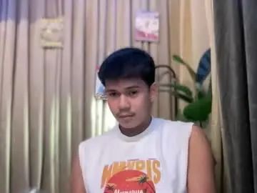 Play the complete clip called Gay sex chat with letmebeyourgreat1