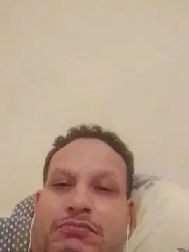 Play the full movie titled Gay sex chat with julio2600