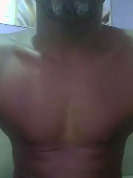 Watch the full scene of Gay sex chat with Nois_dois