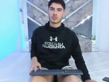 View complete movie named Gay sex chat with apolo_grayy