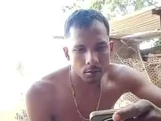 Play this uncut video called Gay sex chat with blackhot22