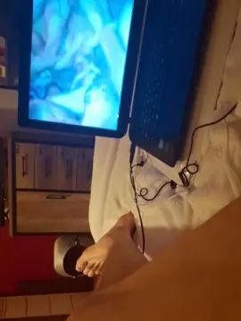 View this uncensored clip called Gay sex chat with gtifred