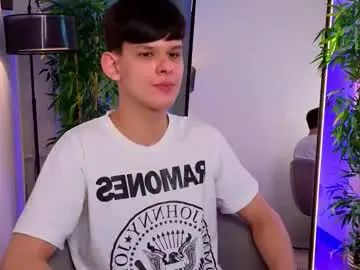 View the full clip of Gay sex chat with _jamesgray_
