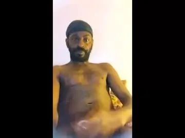 Watch the uncut video titled Gay sex chat with lilcalvo1