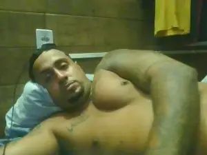 View uncensored movie named Gay sex chat with theuzinsaldanha