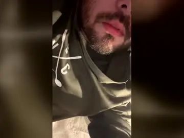 Play the full movie of Gay sex chat with jtgray997