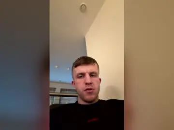 Play the uncensored movie of Gay sex chat with scottishguy220110