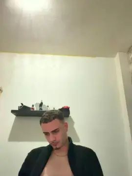 Enjoy watching full scene called Gay sex chat with sexocanario1