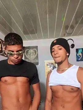 View this uncut video of Gay sex chat with Rayan464