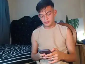 Watch this uncut movie named Gay sex chat with _hungry_cock_