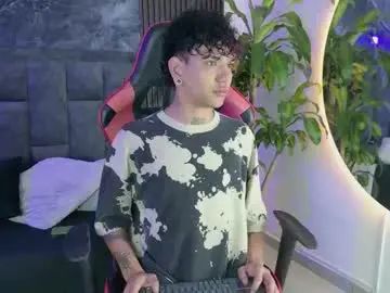 Enjoy watching the uncensored movie titled Gay sex chat with noah_travis