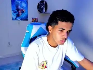 Play full video titled Gay sex chat with ozunna_brown07