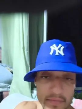 Stream this full video of Gay sex chat with BOYCHARMOSO