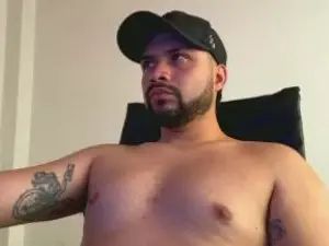 Enjoy watching the full movie of Gay sex chat with Zion_Draft