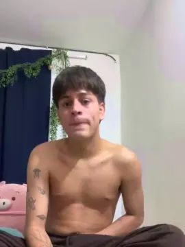 View this HD scene of Gay sex chat with Camilosweet