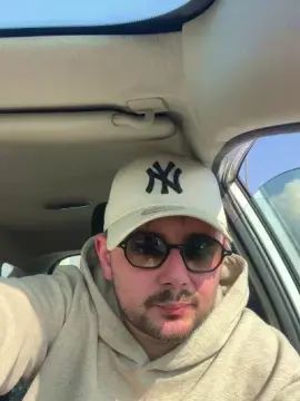 Play the uncensored clip called Gay sex chat with Gigi4fun966