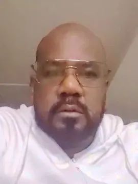 Watch hardcore scene of Gay sex chat with chocolateeroti5