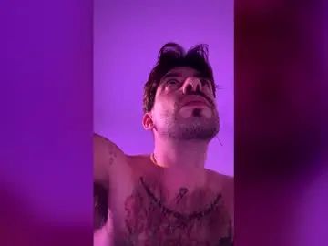 Stream this full scene of Gay sex chat with lumenvellor