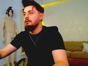 Play the complete movie of Gay sex chat with JalenPenn